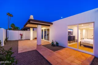 Photo #4: 6721993 Listing