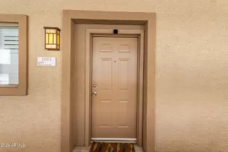 Photo #4: 6722022 Listing