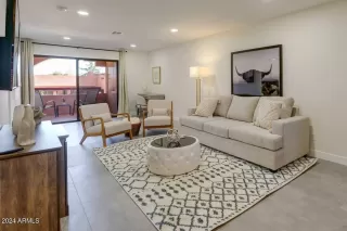 Photo #5: 6722117 Listing 