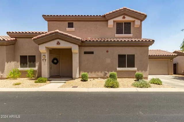 MLS: 6722163 Condo For Sale