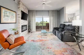 Photo #6: 6722189 Listing