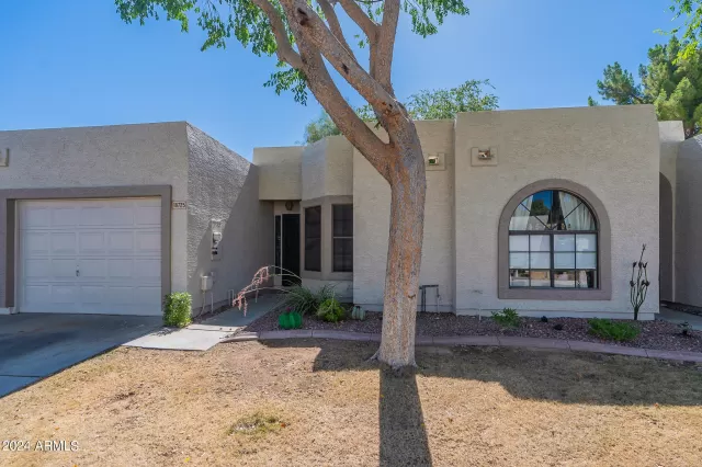 MLS: 6722199 Condo For Sale