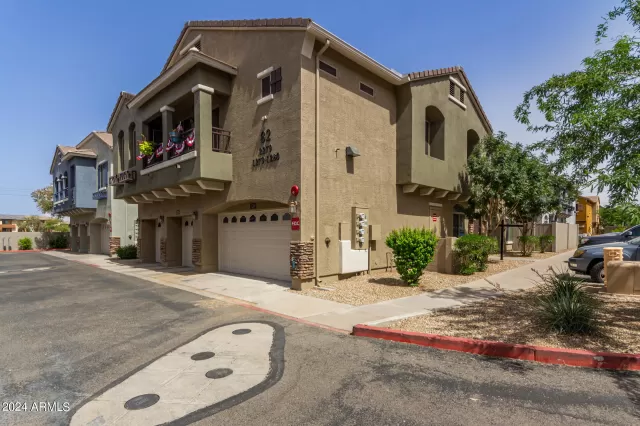 MLS: 6722250 Condo For Sale