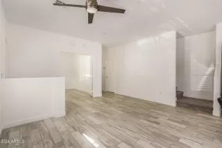 Photo #3: 6722250 Listing