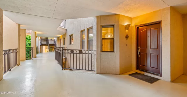 MLS: 6722275 Condo For Sale