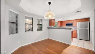 Photo #2: 6722275 Listing 