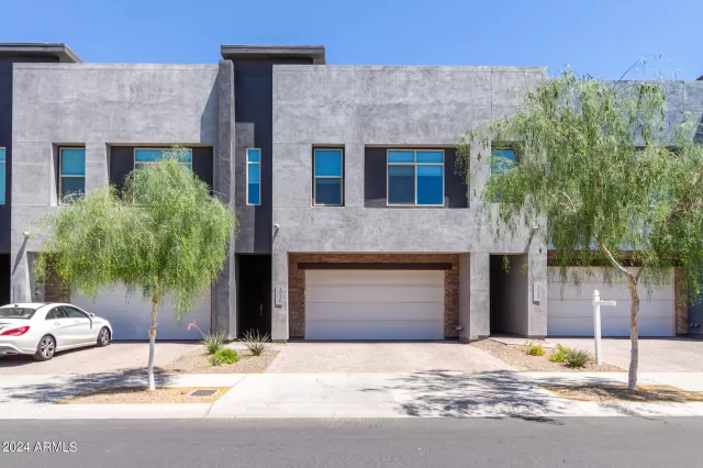 MLS: 6722580 Condo For Sale