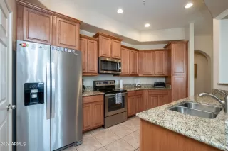 Photo #5: 6722649 Listing