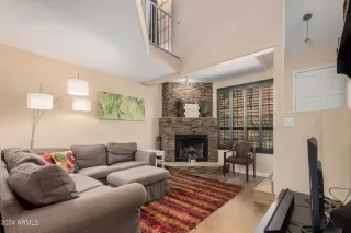 Photo #3: 6722689 Listing