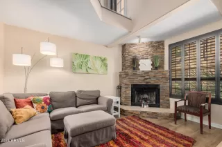 Photo #4: 6722689 Listing