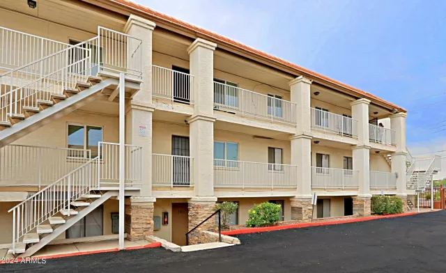 MLS: 6722759 Condo For Sale