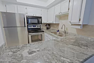 Photo #5: 6722759 Listing