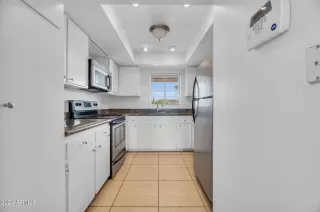 Photo #4: 6722880 Listing