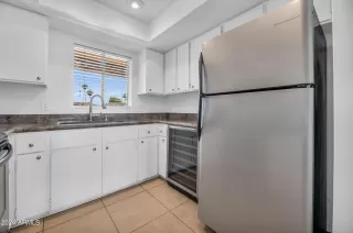 Photo #5: 6722880 Listing