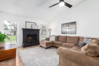 Photo #2: 6722925 Listing