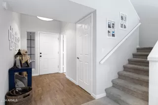 Photo #5: 6722944 Listing