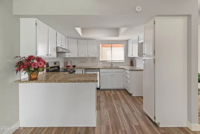 MLS: 6722989 Condo For Sale