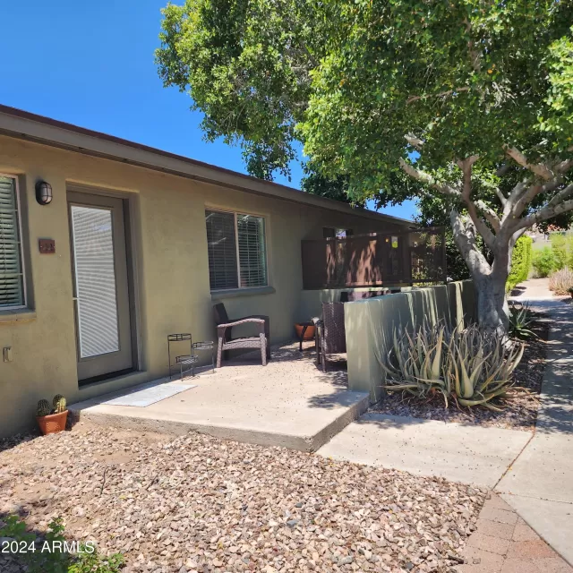 MLS: 6722999 Condo For Sale