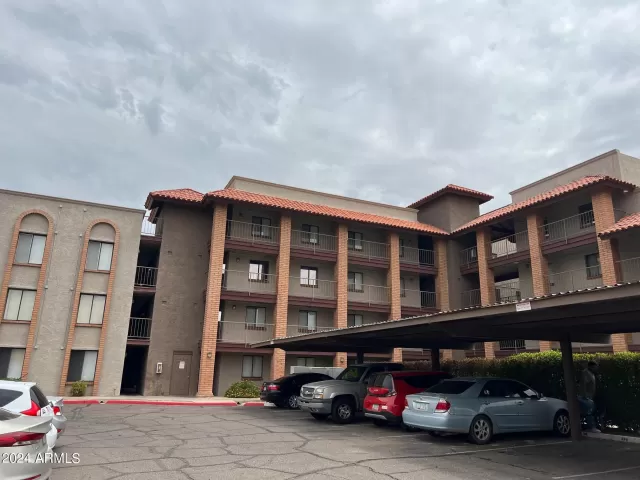 MLS: 6723010 Condo For Sale