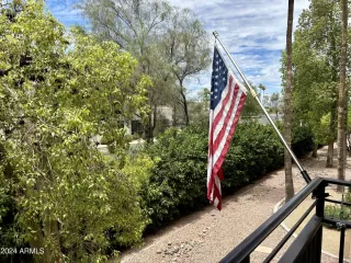 Photo #5: 6723244 Listing