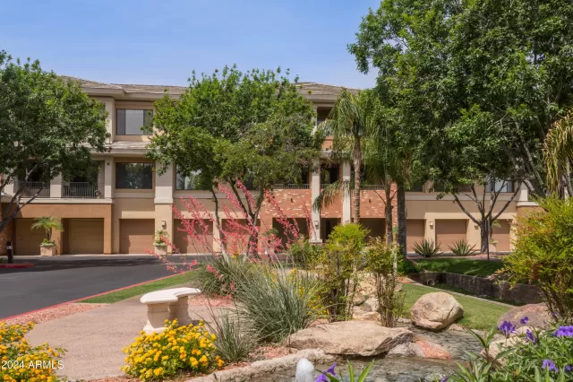MLS: 6723473 Condo For Sale