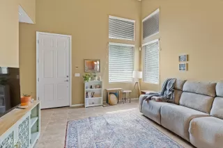 Photo #4: 6723507 Listing