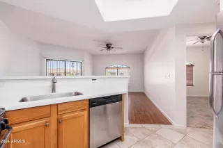 Photo #6: 6723540 Listing