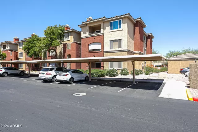 MLS: 6723890 Condo For Sale