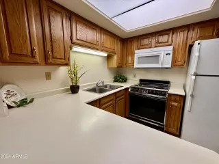 Photo #3: 6723898 Listing