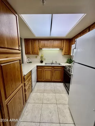 Photo #4: 6723898 Listing