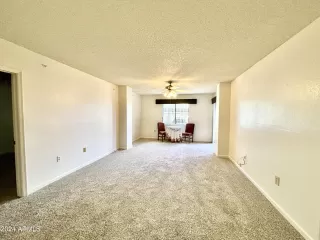 Photo #6: 6723898 Listing