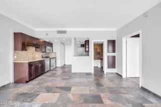 Photo #2: 6723904 Listing