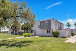 Photo #2: 6724124 Listing 