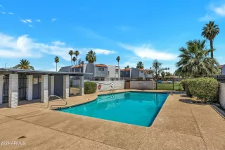 Photo #3: 6724124 Listing 