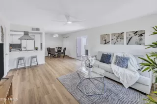 Photo #4: 6724124 Listing 