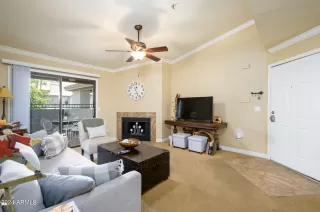 Photo #5: 6724256 Listing