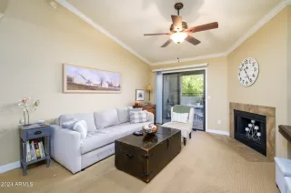 Photo #6: 6724256 Listing