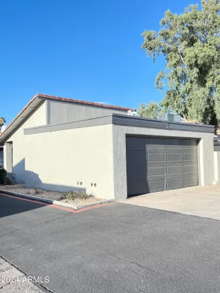 Photo #1: 6724400 Listing 