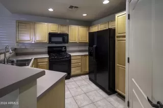 Photo #2: 6724511 Listing