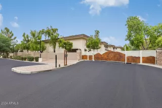 Photo #1: 6724619 Listing 