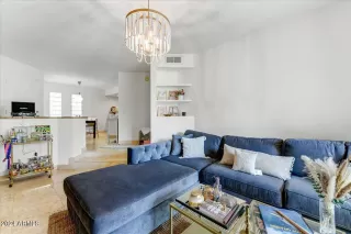 Photo #6: 6724619 Listing 