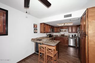 Photo #3: 6724750 Listing