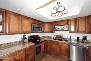 Photo #4: 6724750 Listing