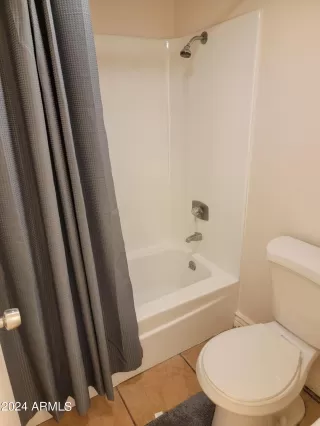 Photo #4: 6724833 Listing