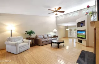 Photo #6: 6724889 Listing 