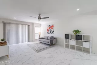 Photo #2: 6724935 Listing