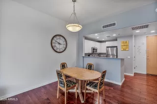 Photo #4: 6724967 Listing 