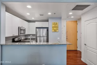 Photo #5: 6724967 Listing 