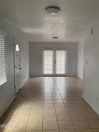 Photo #4: 6725094 Listing