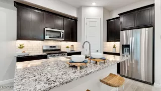 Photo #6: 6725283 Listing 